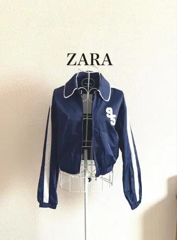 새상품 ZARA 사이드 레이스 스트라이프 새틴 자켓 네이비