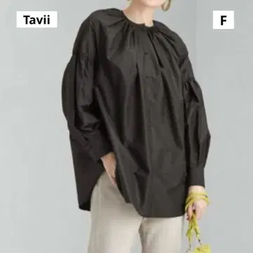 [ 새상품급 ] Tavii 유나이티드 애로우즈 개더 슬리브 블라우스 블랙