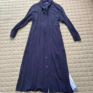 BLUE LABEL CRESTBRIDGE 네이비 셔츠 원피스