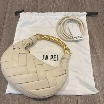JW PEI Orla 위브 핸드백