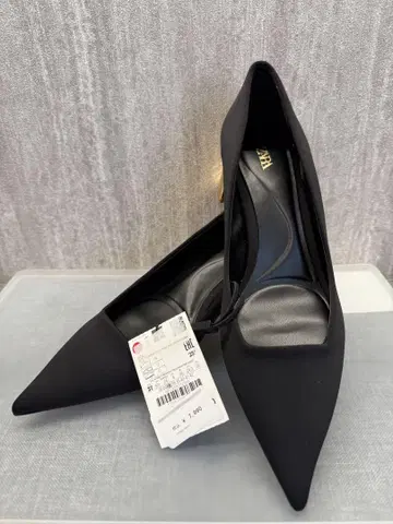 ZARA 펌프스 37