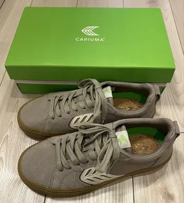 [ 새상품 ] CARIUMA 카리우마 스니커즈 25.5cm