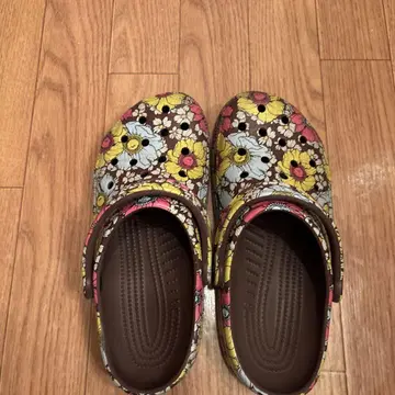 crocs 꽃무늬 클로그 샌들 6/8