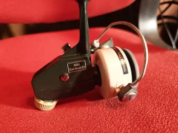Abu Garcia Cardinal 33 스피닝 릴