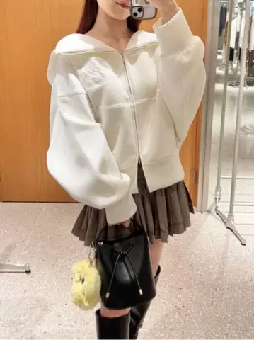 스나이델 볼륨 후드티 IVR