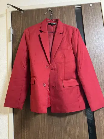 스와로테일제 테일러드 자켓 레드 코스프레