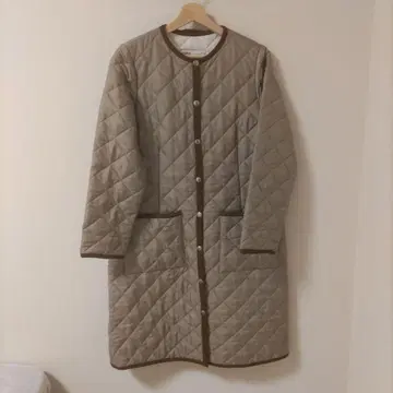 Traditional Weatherwear 퀼팅 코트 36