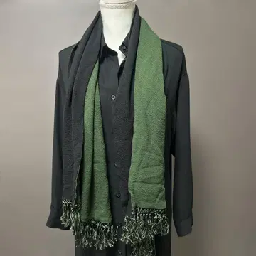 리버서블 스톨 블랙과 그린