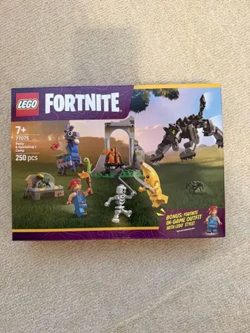 LEGO 포트나이트 피리와 스파크플러그의 캠핑 77075