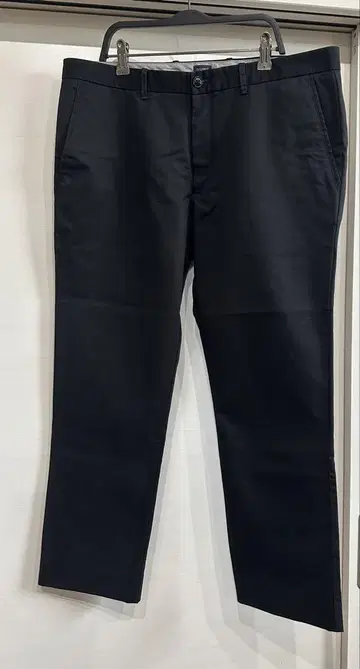 2196 GAP 테일러드 엑스트라 슬림 핏 블랙