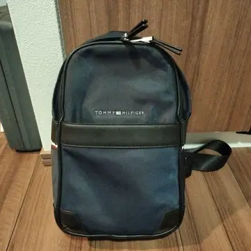 TOMMY HILFIGER 바디백