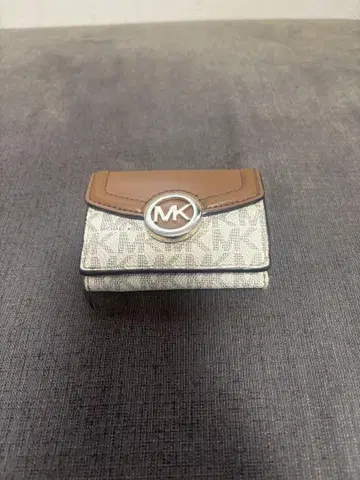 Michael Kors 3단 폴더형 지갑 베이지/브라운