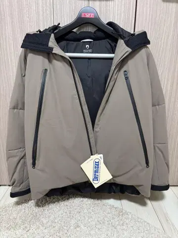 Dermizax 다운 자켓