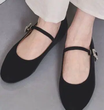 UNITEDARROWS 벨벳 비쥬 메리 제인 37h 24.5cm 블랙