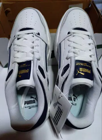 새상품 PUMA Slipstream 스니커즈 25cm