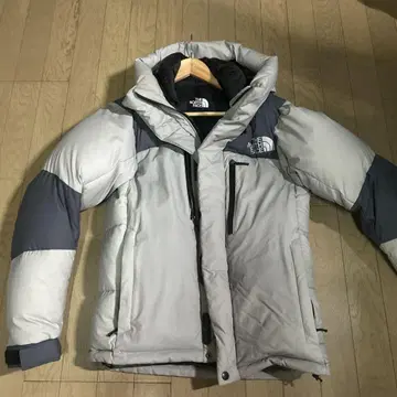 THE NORTH FACE 다운 자켓 그레이