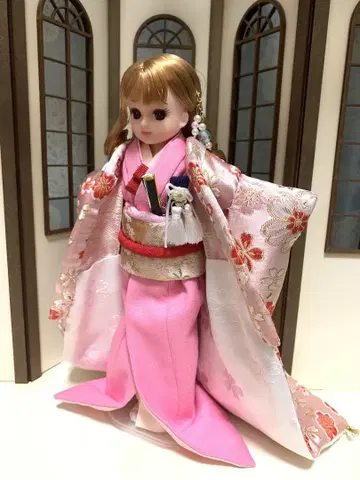 리카짱 인형과 기모노