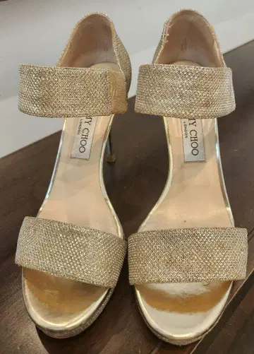 [ 주말 한정 가격!! ] JIMMY CHOO 하이힐