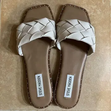 STEVE MADDEN 뜨개질 플랫 샌들