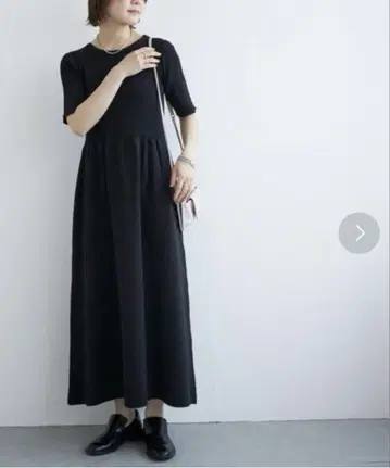 노치. 도킹 원피스 니트 원피스 블랙