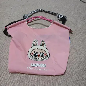 LABUBU 자수 핑크 토트백