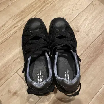 ZANE X-STRAP SNEAKERS