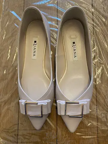 DIANA 스틸레토 펌프스 23cm