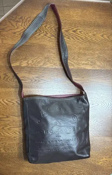 Marc Jacobs 브라운 숄더백
