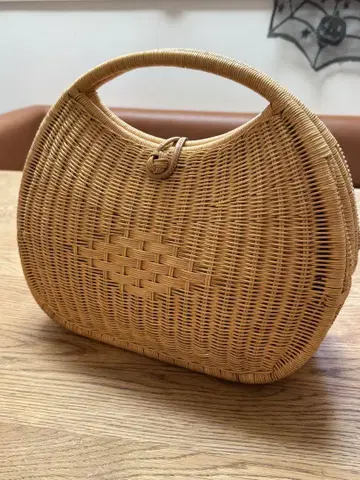 내추럴 라탄 바스켓백