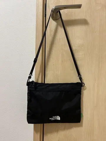 THE NORTH FACE 블랙 사코슈