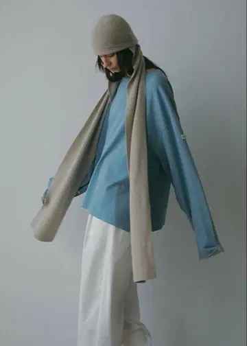 새상품 ETRE TOKYO 컷오프 커프스 롱Tee