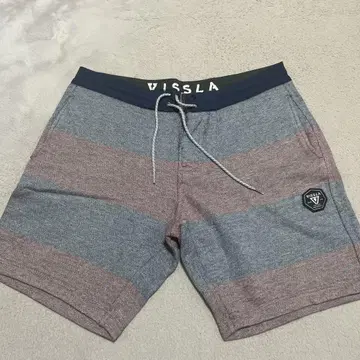 VISSLA 스트라이프 숏팬츠
