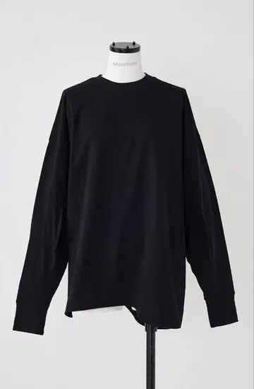 나곤스탠스 curvy long-sleeves t-shirt