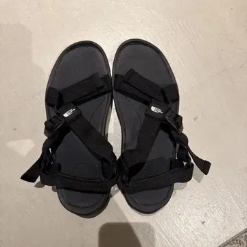 THE NORTH FACE 블랙 샌들