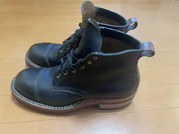 가죽 블랙 부츠 토캡 포함
