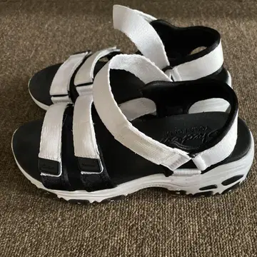 Skechers 스포츠 샌들 블랙/화이트