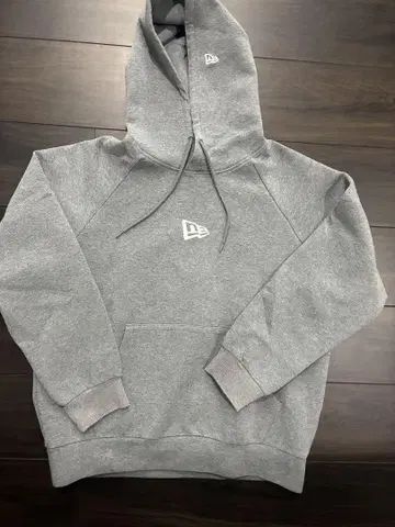 New Era 그레이 후드 부착 후드티