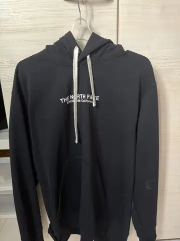 THE NORTH FACE 블랙 후드티