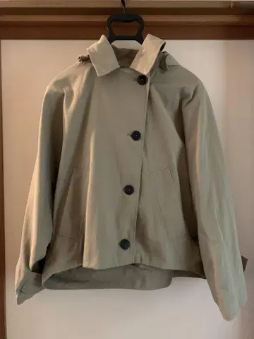 ZARA 숏코트