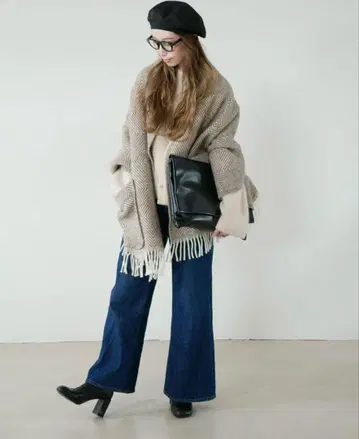 LAPUAN KANKURIT 울 포켓 숄 MARIA