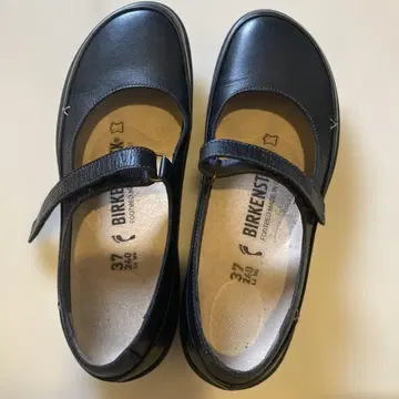 BIRKENSTOCK 블랙 플랫슈즈 37