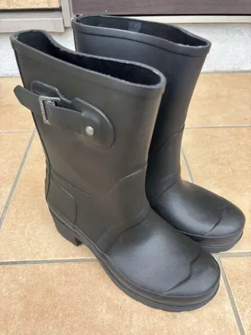 HUNTER 숏 레인부츠 블랙 WFS1051RMA
