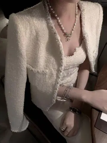 인기 여름/가을 대응 심플 자켓 원 포인트 세련된 여자 모임 데이트 코디