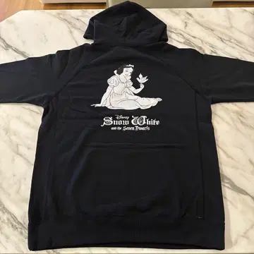 새상품급 Sequel Snow White Hoodie M 시크엘 후디