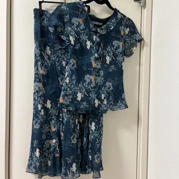 LAURA ASHLEY 꽃무늬 셋업 로라 애슐리 롱 스커트 꽃무늬