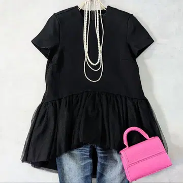 새상품급 트루 바이 마리코 오이카와 Oscar 페플럼 튤 티셔츠 블랙