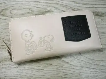 새상품 지갑 여성용 장지갑 라운드 스누피 천연 가죽 신상 아이보리