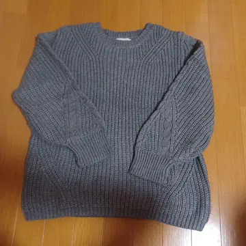 새상품급!! LEPSIM 그레이 케이블 짜임 니트 M