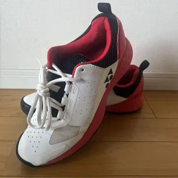 YONEX 파워 쿠션 106 테니스화
