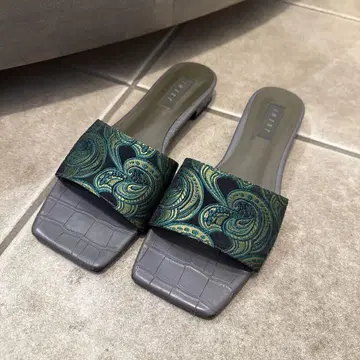 JUEMI 샌들
